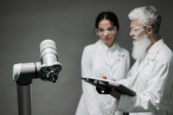 How Does High-Tech Computing Transform Daily Life in the UK?